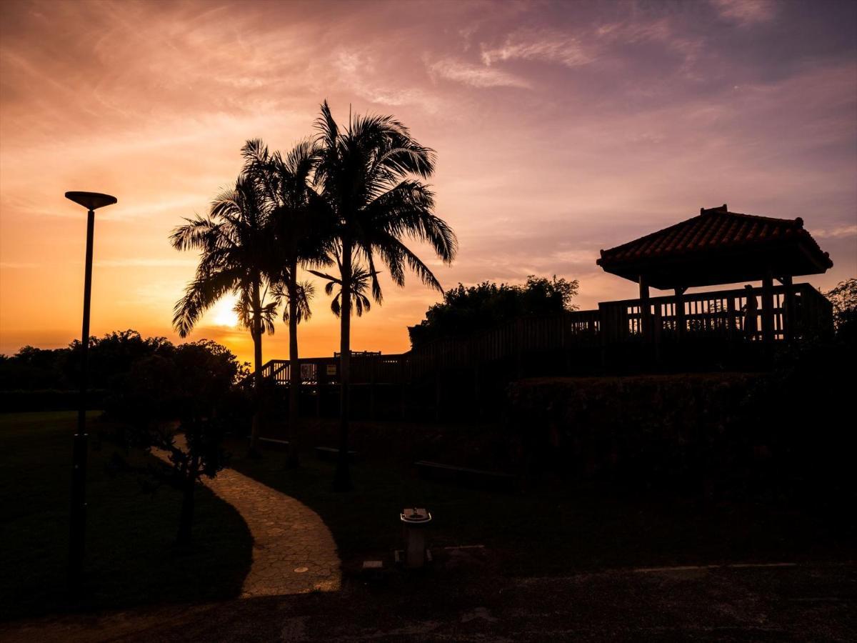 Hotel Sunset American Chatan Bagian luar foto